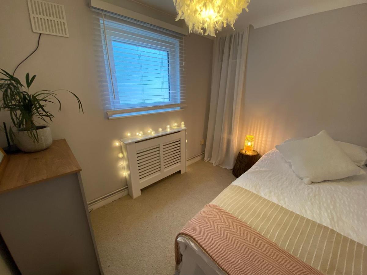 Leeward Lodge Totland  Екстер'єр фото